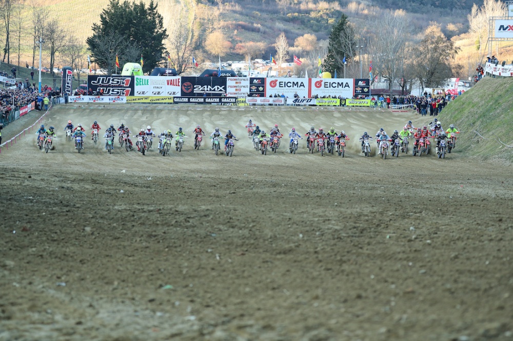 Una partenza della classe MX1 a Ponte a Egola