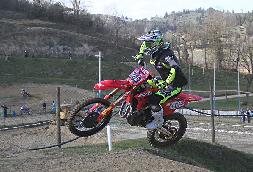 Tim Gajser in azione al circuito Santa Barbara ...aspettando il via Mondiale MXGP